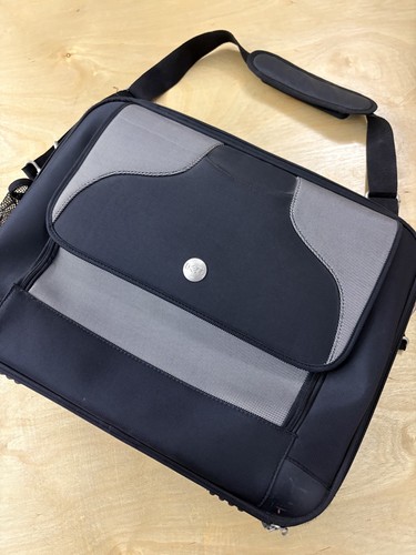 Dell laptop computer - laptop, brief